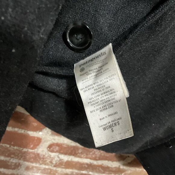 Patagonia Small Felted Jacket Merino Wool Blend Reversible Hood Style #27410 - Picture 5 of 5